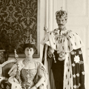 Official coronation photograph of King Haakon and Queen Maud (Photo: Peder O. Aune, The Royal Court Archives)